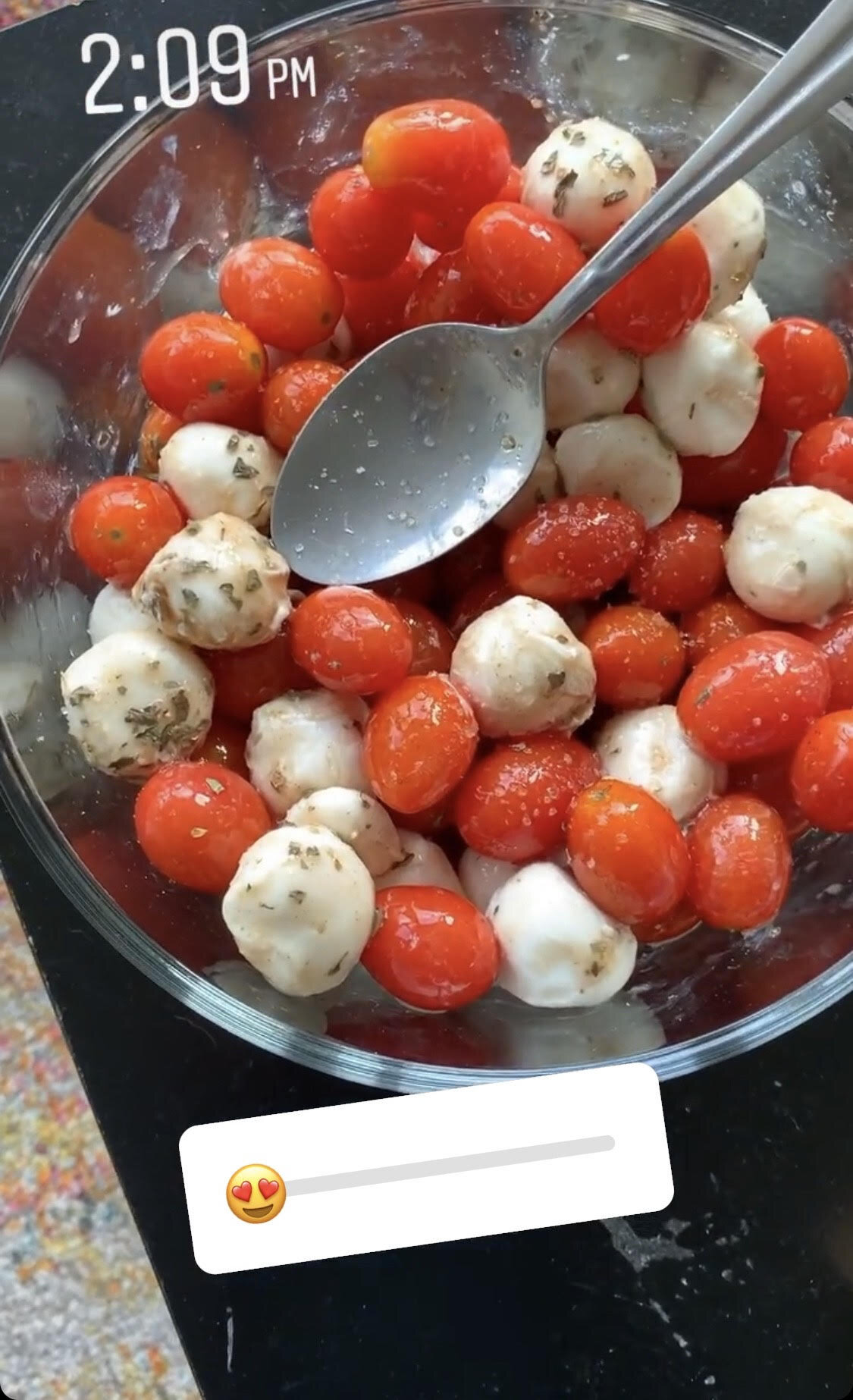 Caprese salad | What I Eat in a Day as a Nutritionist - Jan 28